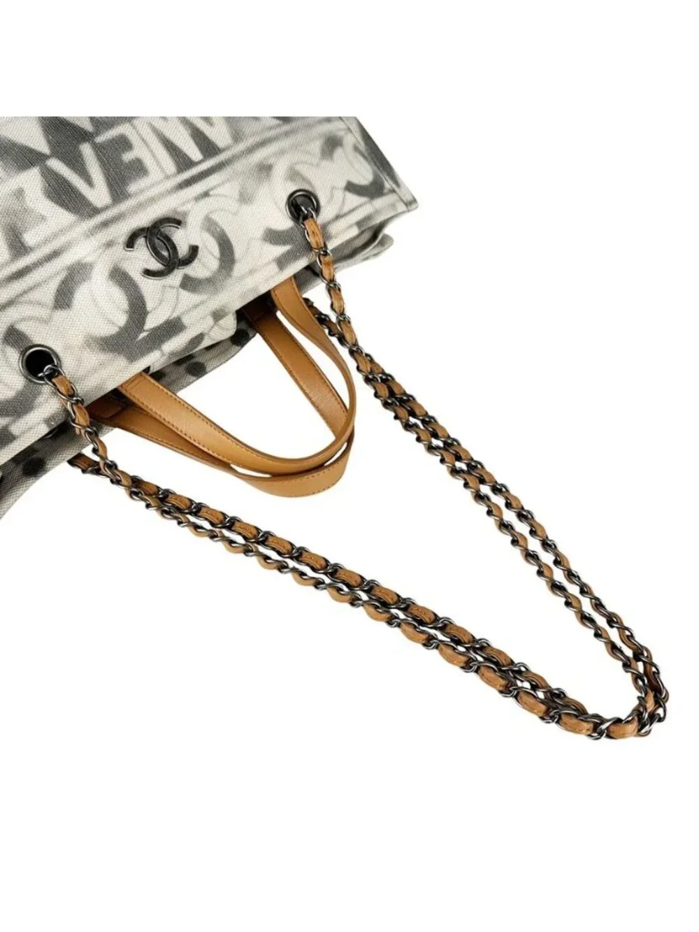 Chanel item status